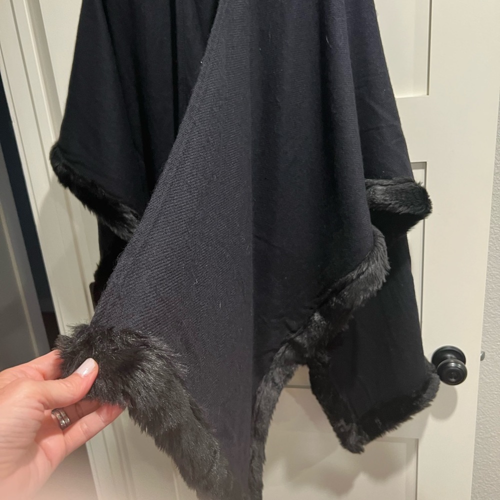 Black faux fur lined cape and coordinating gloves
